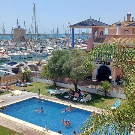 Appartement Climatise Deux Chambres Front De Mer Et Piscine Torrevieja Exterior photo